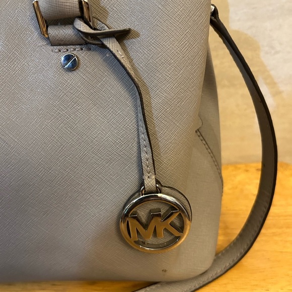 Michael Kors Gray Satchel with Sleek Design and Metallic Accents - Picture 8 of 16